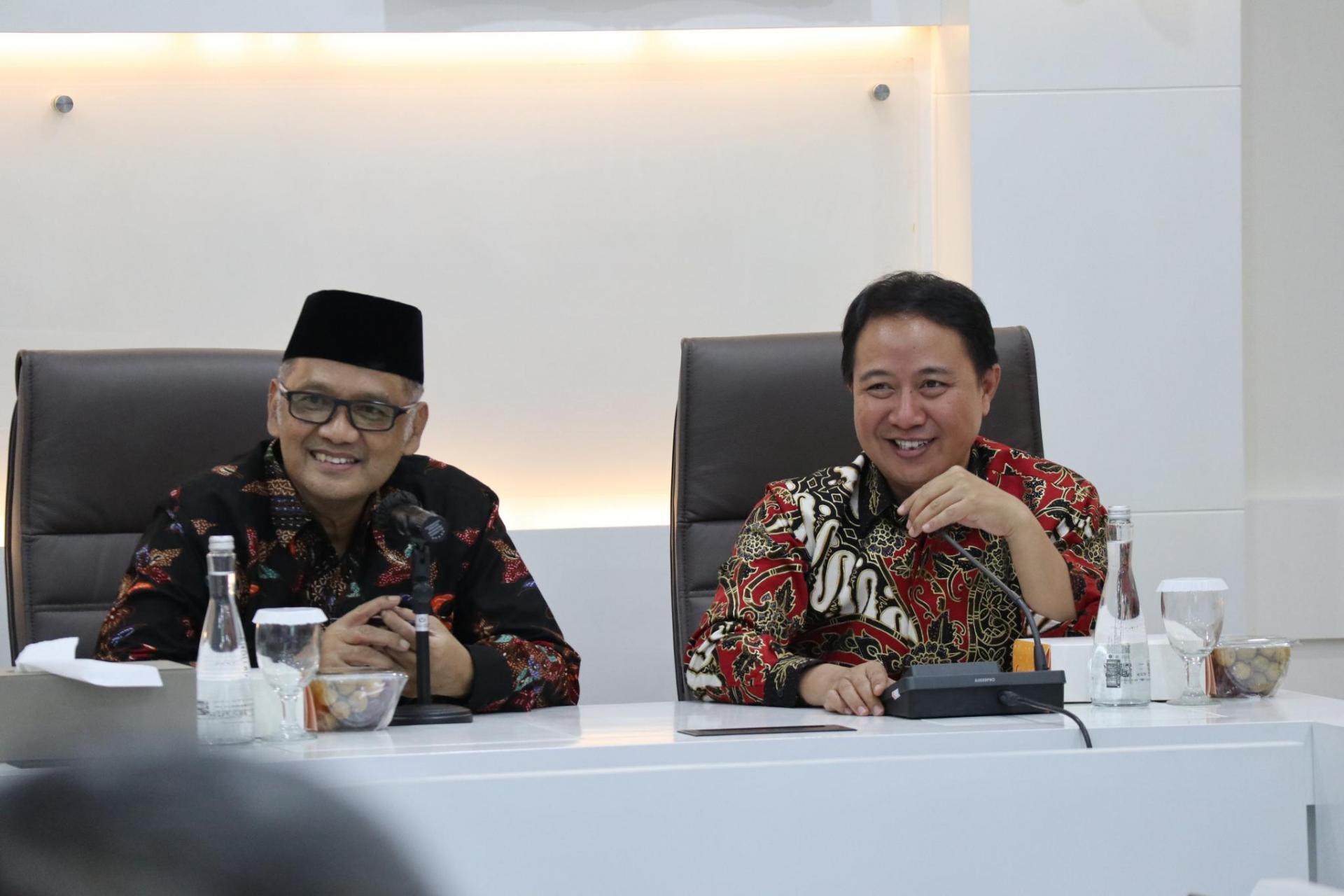 Kabadan Penyelenggara Haji dan Wakil Bertemu Dirjen PHU Bahas Persiapan Haji 2025